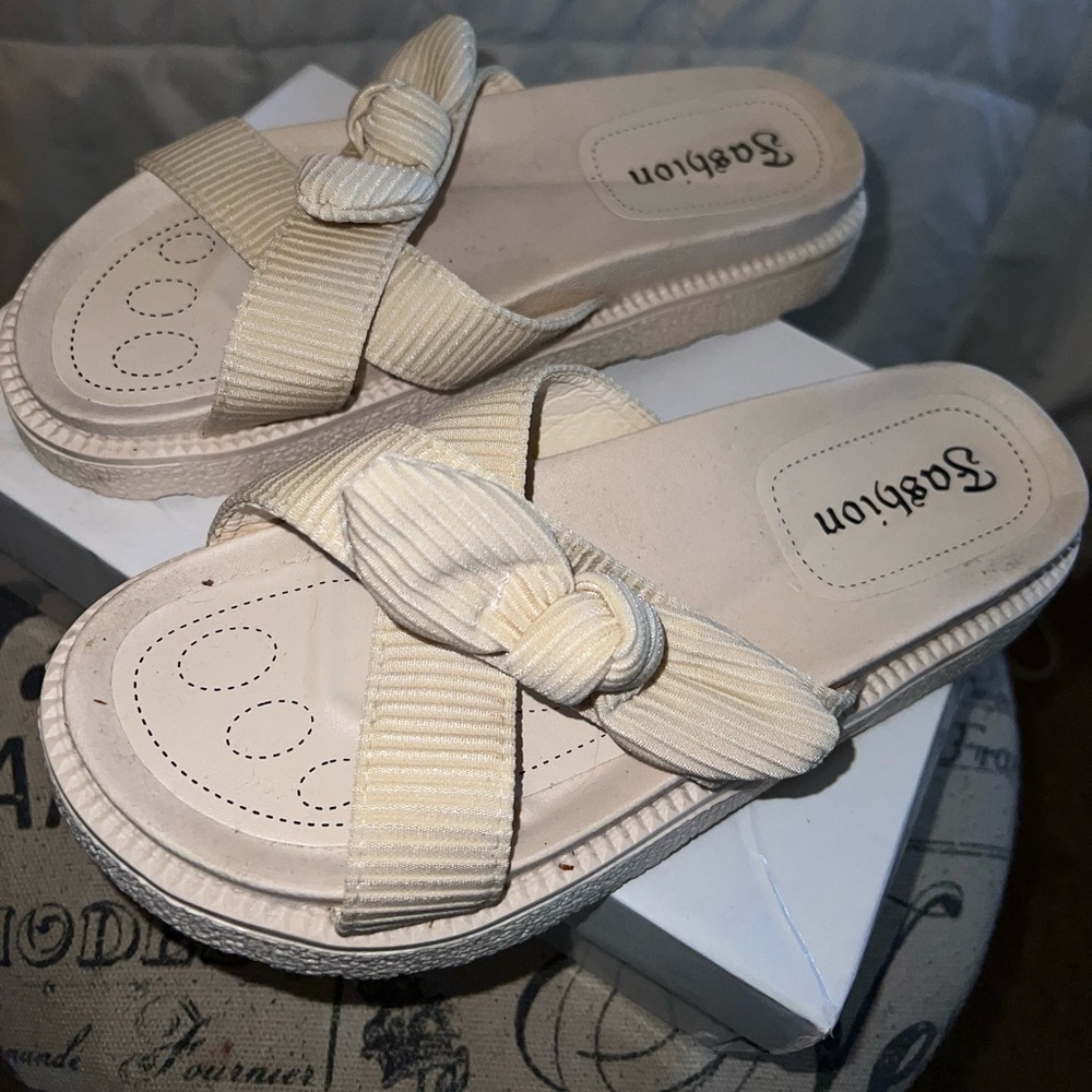 Creamy White Beige Slide-in Sandals with Bow